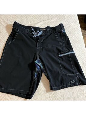 HUK Medium Board Shorts/Swimming Trunks